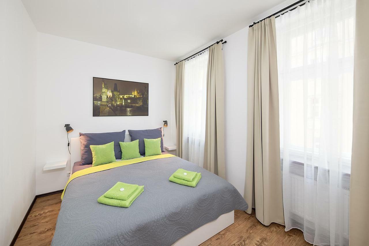 Apartment Near City Centre With Parking Place Prague Ngoại thất bức ảnh